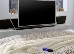 Boxspringbett Mit Elektrisch Versenkbarer TV-Halterung -Qualitätshausladen boxspringbett mit elektrisch versenkbarer tv halterung farbe hellgrau 4