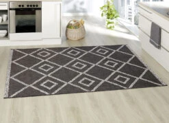 Brücken Und Teppiche Im Natürlichen Sisal-Look