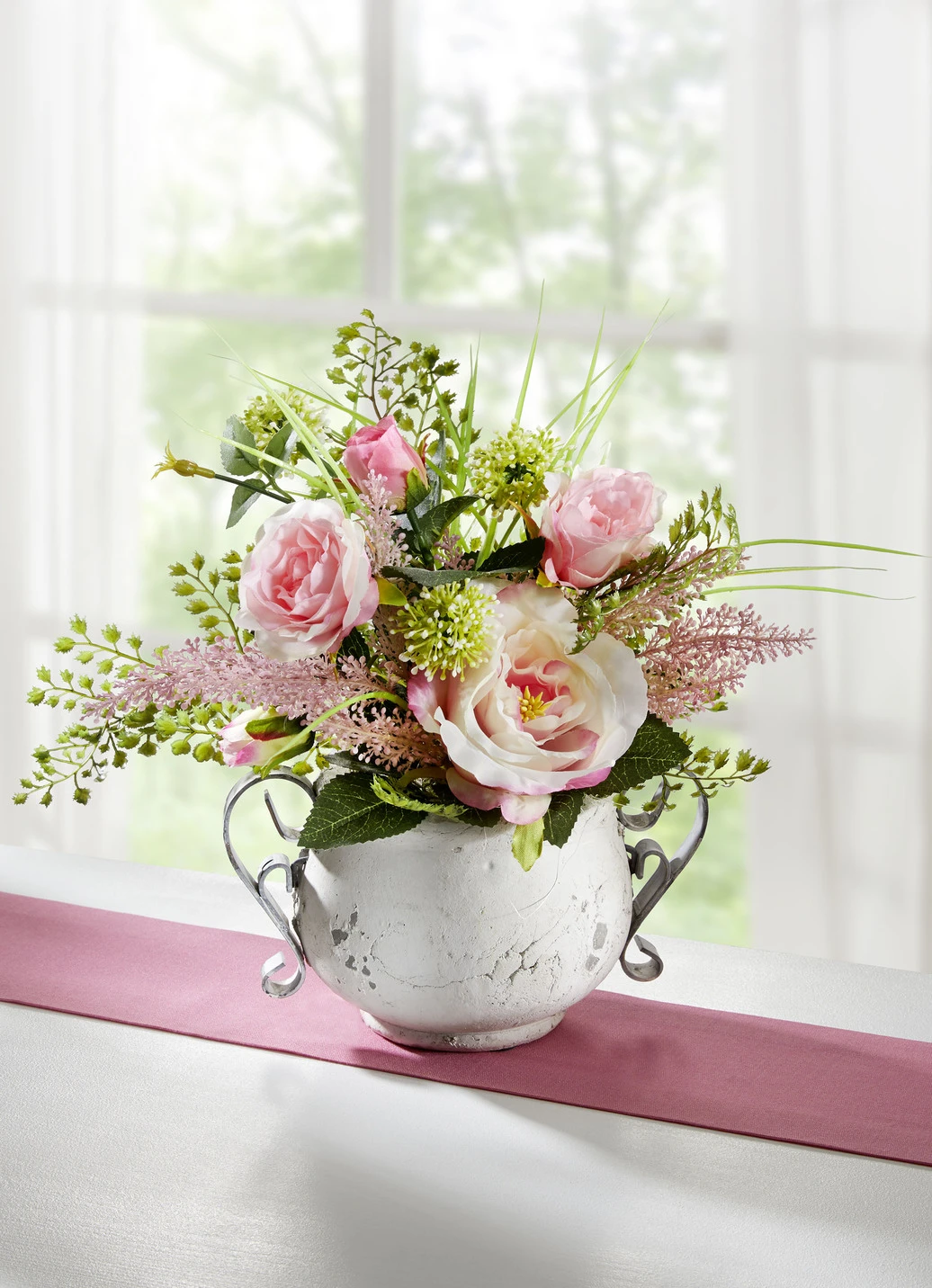 Gesteck In Topf Aus Kunst- Und Textilmaterial 3 Gesteck In Topf Aus Kunst- Und Textilmaterial