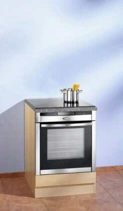 Herd-Umbau Mit Melaminharzbeschichteter Oberfläche