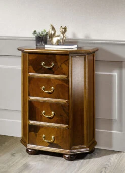 Hochwertige Teilmassive Möbelserie