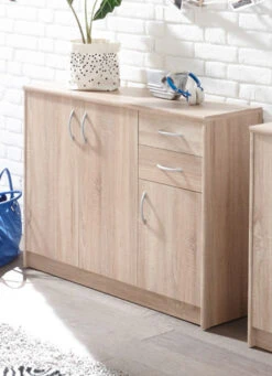 Kombifreundliche Kommode Mit Silberfarbenen Griffen -Qualitätshausladen kombifreundliche kommode mit silberfarbenen griffen farbe eiche sonoma