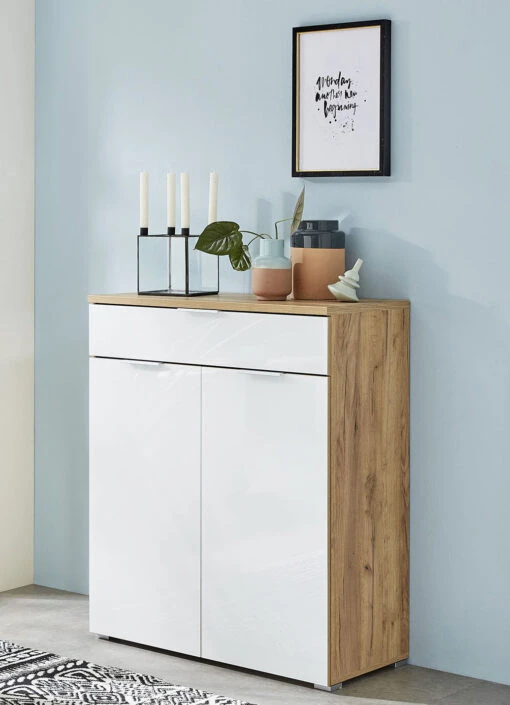 Kommode Mit Glasfronten Und Softclose