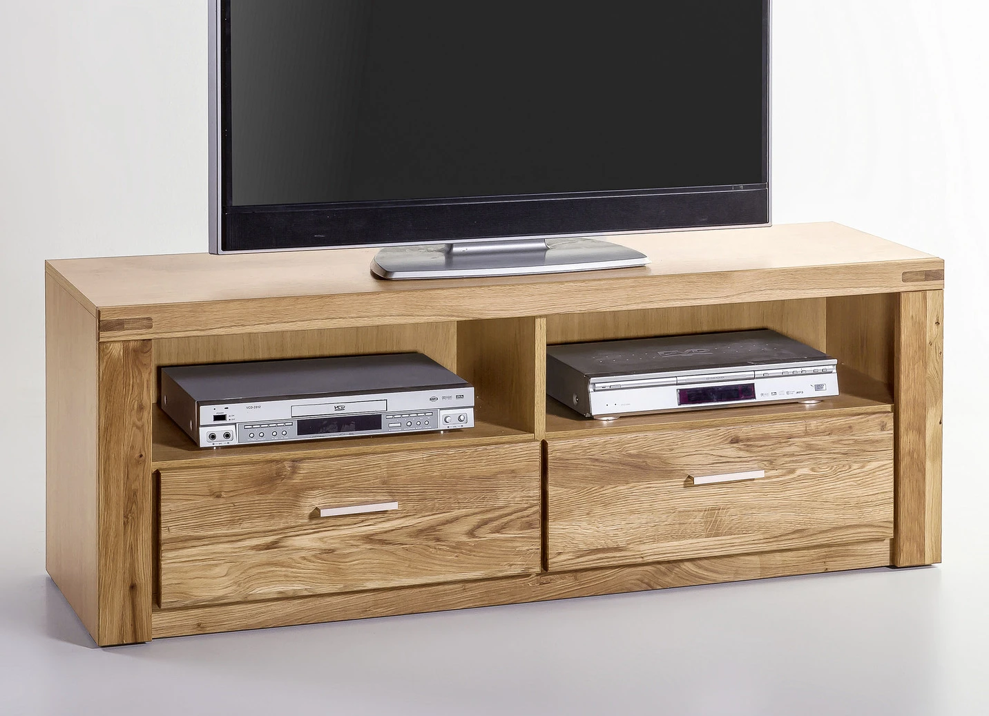 Möbelprogramm Mit Massivholzfronten 9 Möbelprogramm Mit Massivholzfronten – Bild 7