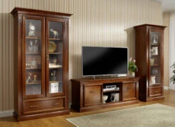 Möbelserie Mit Echtholzfurnier Und Aufwendigen Verzierungen