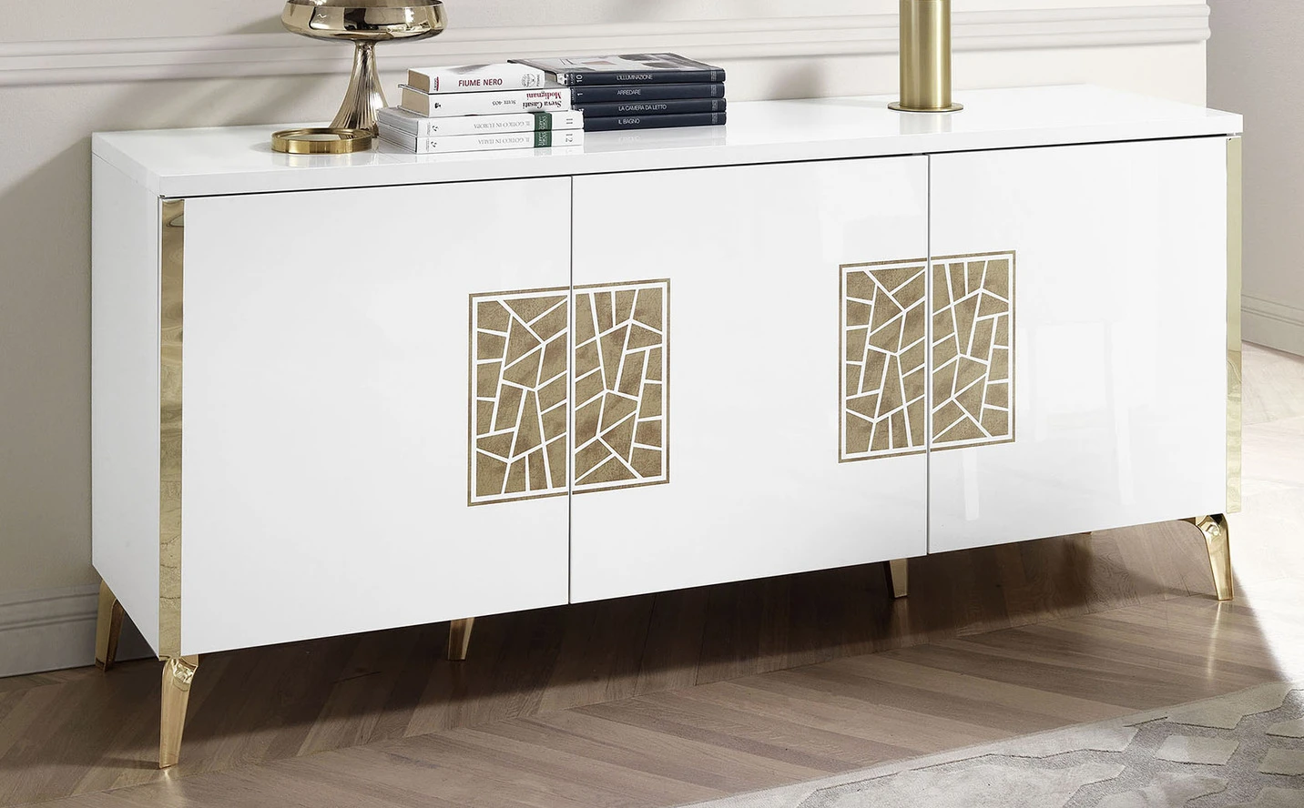 Sideboard, 3-türig, Mit Italienischem Charme 3 Sideboard, 3-türig, Mit Italienischem Charme