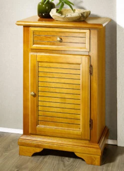 Stilechte, Kirschbaumfarbene Kommoden-Serie