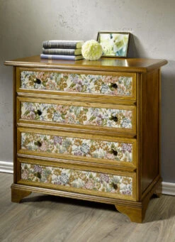 Teilmassive Schubladenkommode In Nussbaum