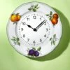 Wanduhr Aus Keramik, Mit Obstdekor -Qualitätshausladen wanduhr aus keramik mit obstdekor
